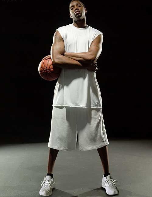 佩里西奇谈赢利物浦：球队表现很出色，首要目标是晋级淘汰赛（佩里西奇：击败利物浦展现球队出色发挥，首要任务是闯入淘汰赛）