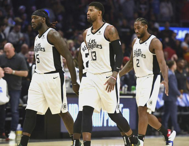 NBA：凯尔特人击败奇才 双探花合砍60分（绿军击退奇才 双探花合砍60分）