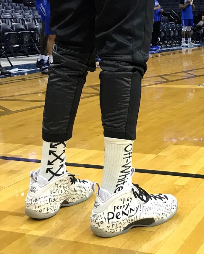 共和报：米兰正考虑冬窗签回41岁的蒂亚戈-席尔瓦（共和报：米兰有意在冬窗迎回41岁蒂亚戈-席尔瓦）